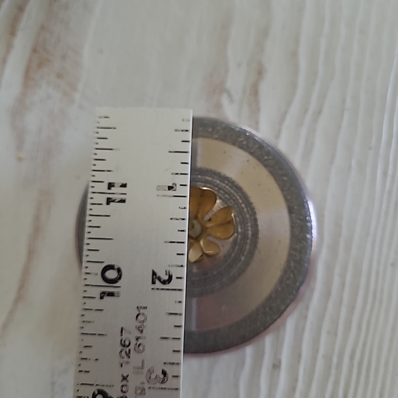 Vintage Aluminum Powder Case And Music Box - Picture 9 of 11